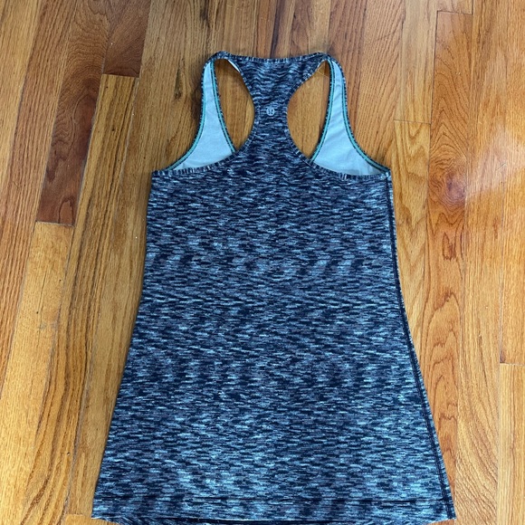 Lululemon Razor Back Tank Top - Picture 2 of 3